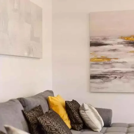 Appartement In 51720 Selce