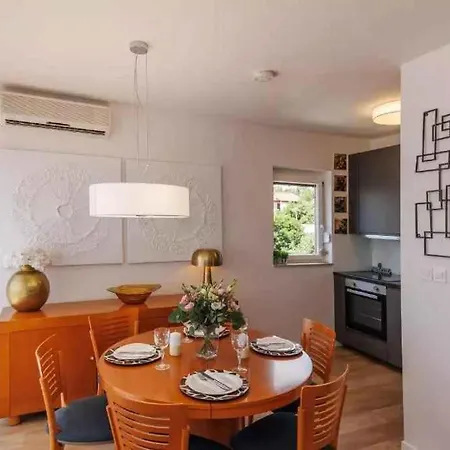 In 51720 Apartman Selce